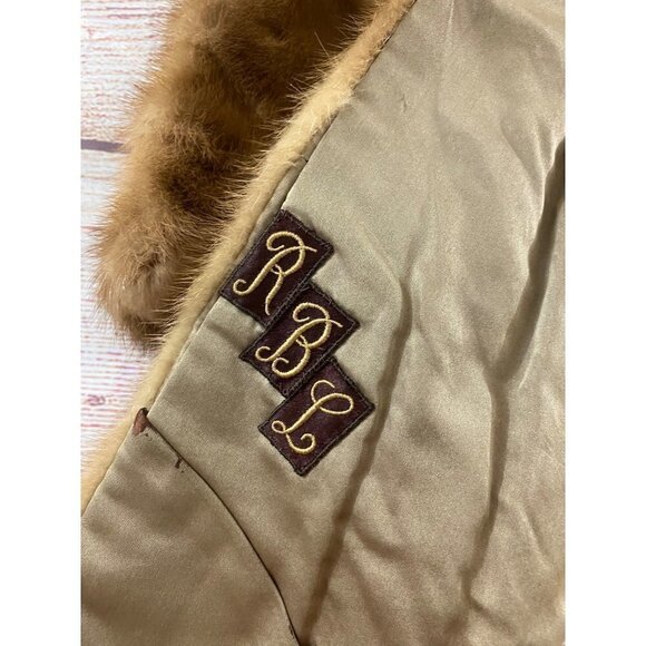 Vintage Thelanadian Fur Shop Worchester Mass Mink Fur Wrap - Medium - Picture 6 of 14